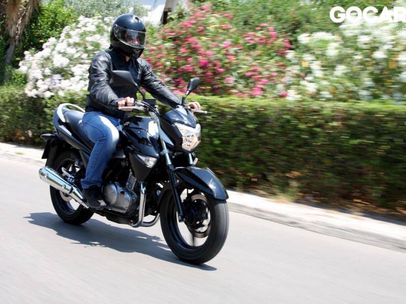 suzuki inazuma 500cc