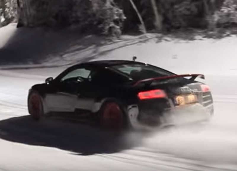 Audi R8 & RS4 κάνουν… σκι (Video)