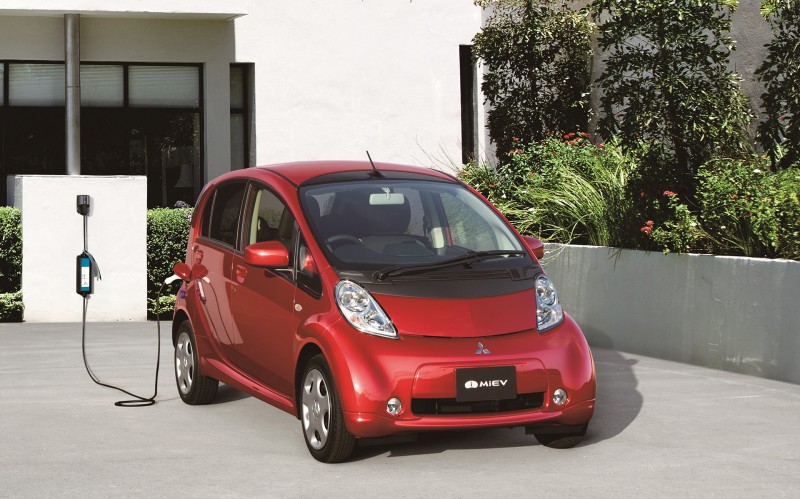 10 χρόνια Mitsubishi i-MiΕV: Ο “σημαιοφόρος” της μάρκας στην ηλεκτροκίνηση