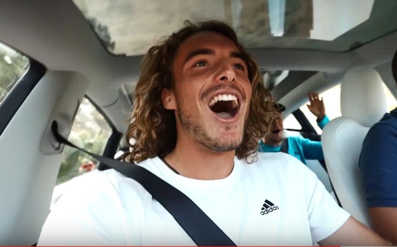 Το νέο αυτοκίνητο του Στέφανου Τσιτσιπά (video)