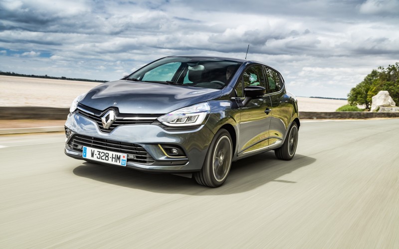 Ρεκόρ ταξινομήσεων τον Ιούνιο για Renault και Dacia