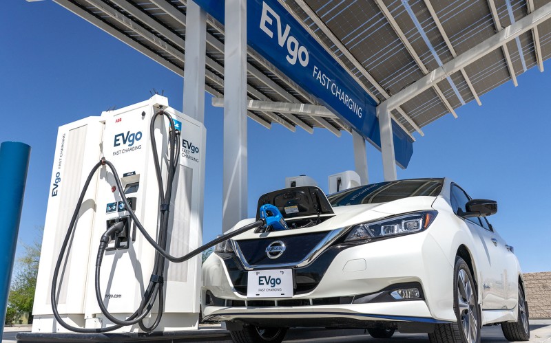 200 νέοι ταχυφορτιστές από την Nissan και την EVgo