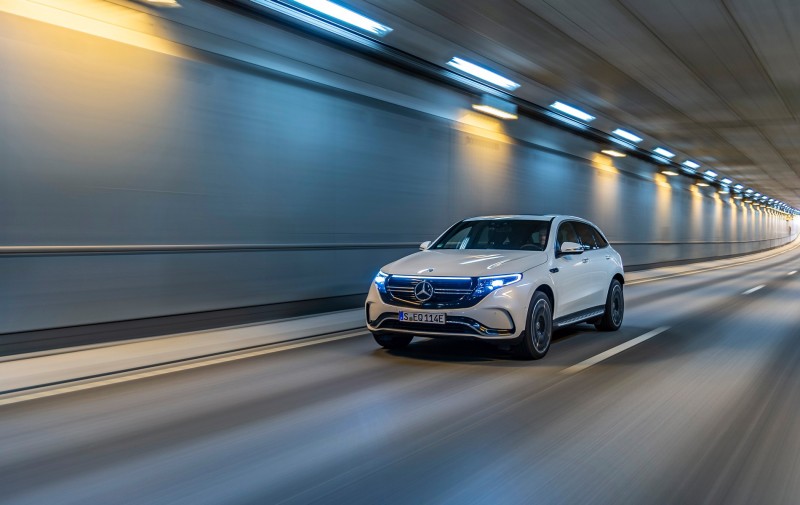 Περικοπές ενός δις ευρώ στη Mercedes!