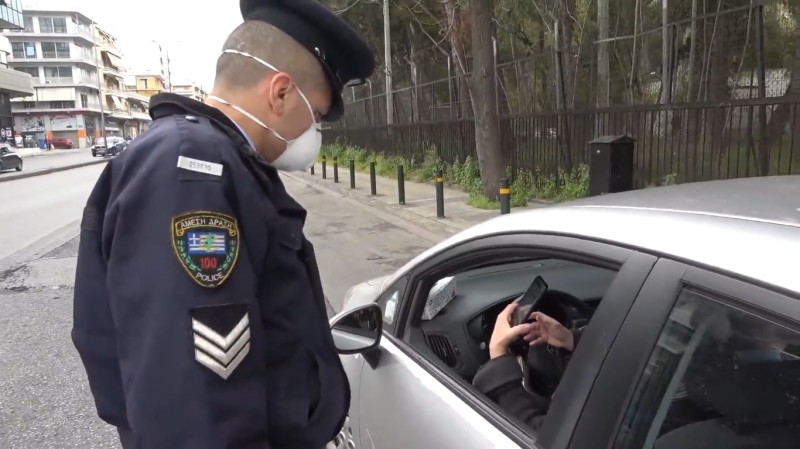 Απαγόρευση κυκλοφορίας: Πιο αυστηροί οι έλεγχοι, πάνω από 1.000 οι παραβάσεις την Παρασκευή