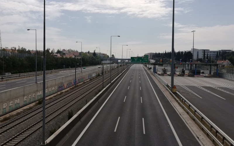 Απαγόρευση κυκλοφορίας από τις 12.30 τη νύχτα έως τις 5 το πρωί