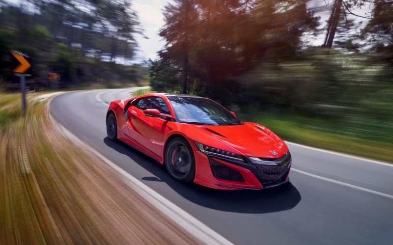 Έρχονται οι εκδόσεις Type R και Spider του Honda NSX