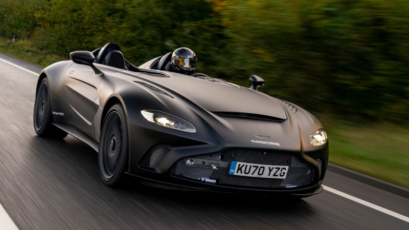 Πρώτη δημόσια εμφάνιση για την ανοικτή Aston Martin των 700 ίππων