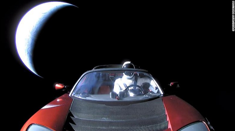 Το Tesla Roadster έφτασε στον Άρη