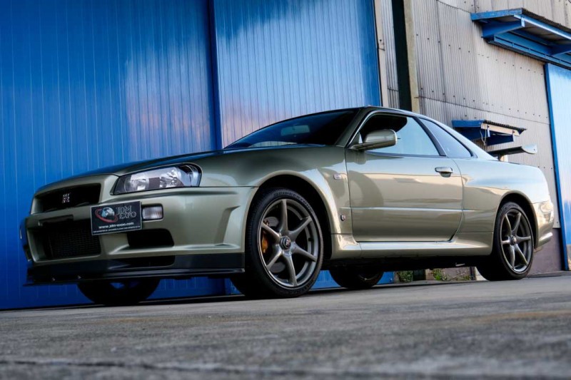 Πωλείται Nissan Skyline GT-R V-Spec II με μόλις 362 χλμ. Πόσα δίνεις; (video)