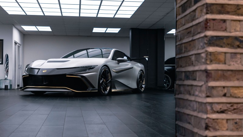 Από τα ιδιωτικά jet στην παραγωγή ενός hypercar 1.050 ίππων