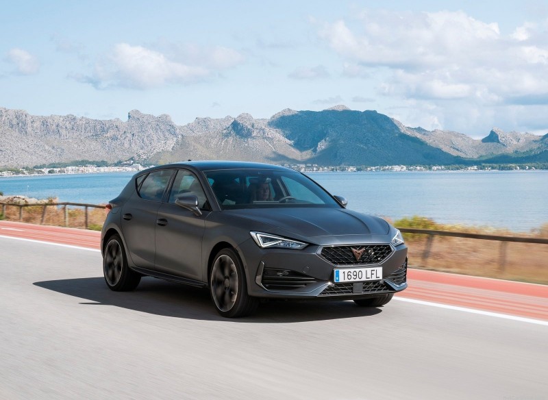 Δείτε πόσο κοστίζει το Cupra Leon των 300 ίππων στην Ελλάδα!