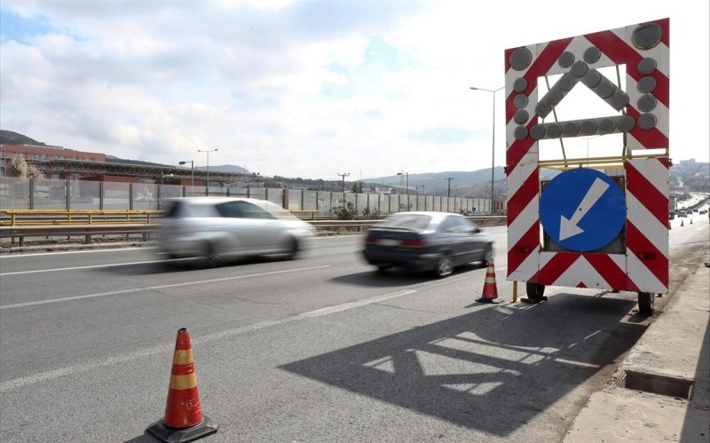 Κυκλοφοριακές ρυθμίσεις στη Λ. Ποσειδώνος λόγω εργασιών