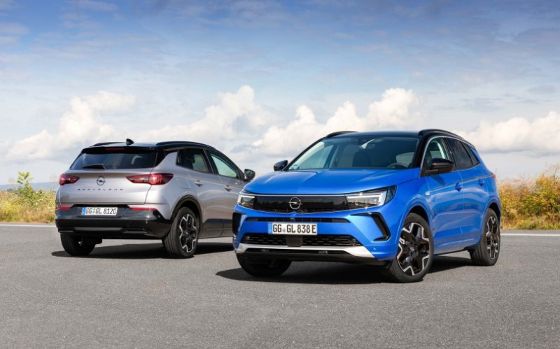Έφτασε στην Ελλάδα το Opel Grandland PHEV (τιμή)