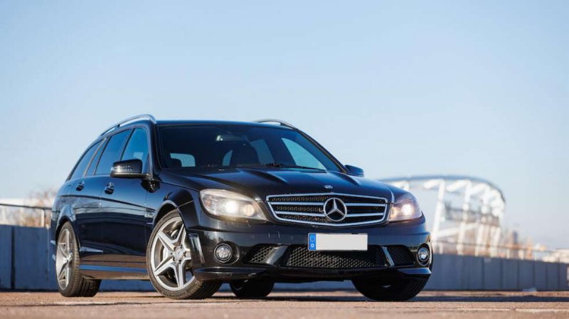 Πόσα θα δίνατε για τη Mercedes-AMG C63 του Schumacher;