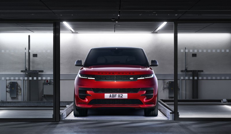 Νέο Range Rover Sport: Αυτή είναι η τιμή του στην Ελλάδα