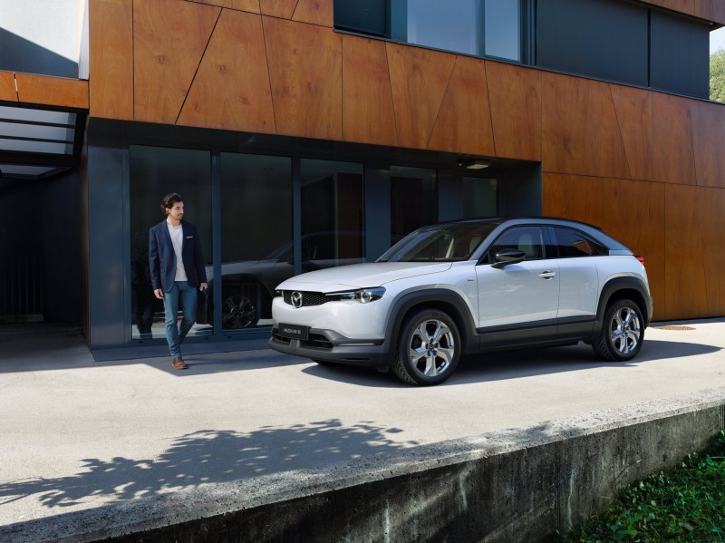 Έρχεται τον Ιούλιο το νέο Mazda MX-30 – Δείτε τις τιμές