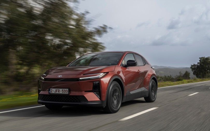 First-Drive-Toyota CHR+-13