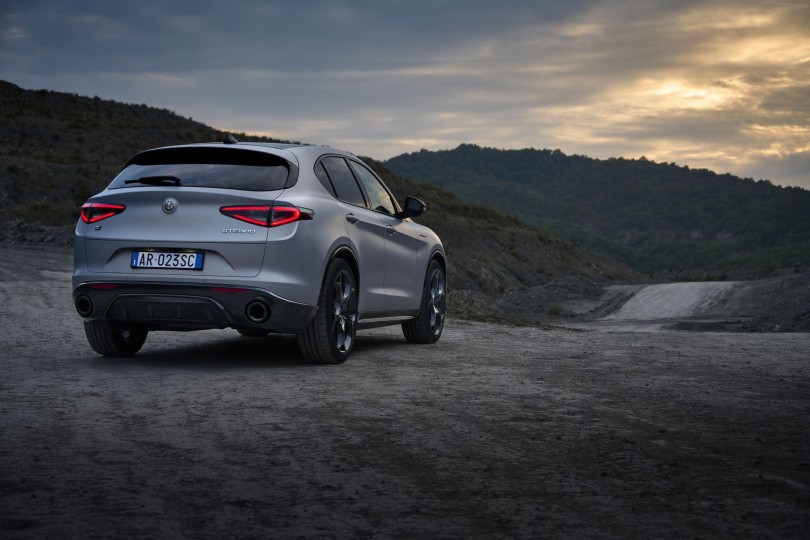 Alfa Romeo Giulia Stelvio Alfa Romeo Giulia Stelvio