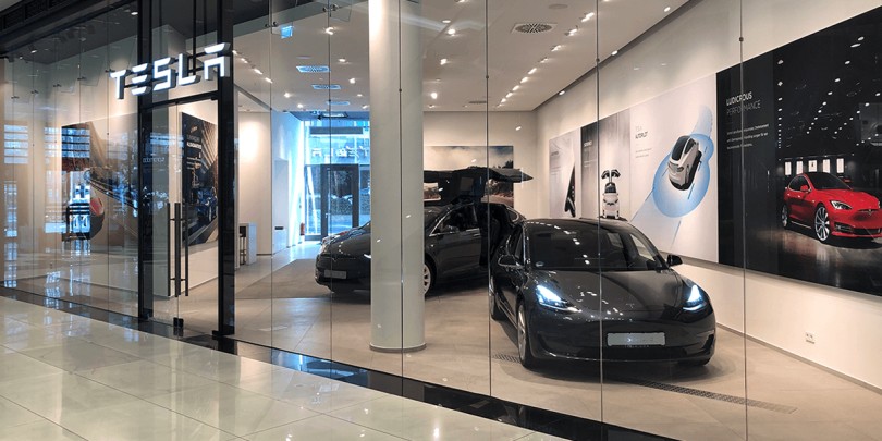 tesla orders1