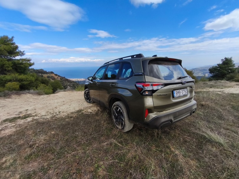 3-subaru-forester-piso