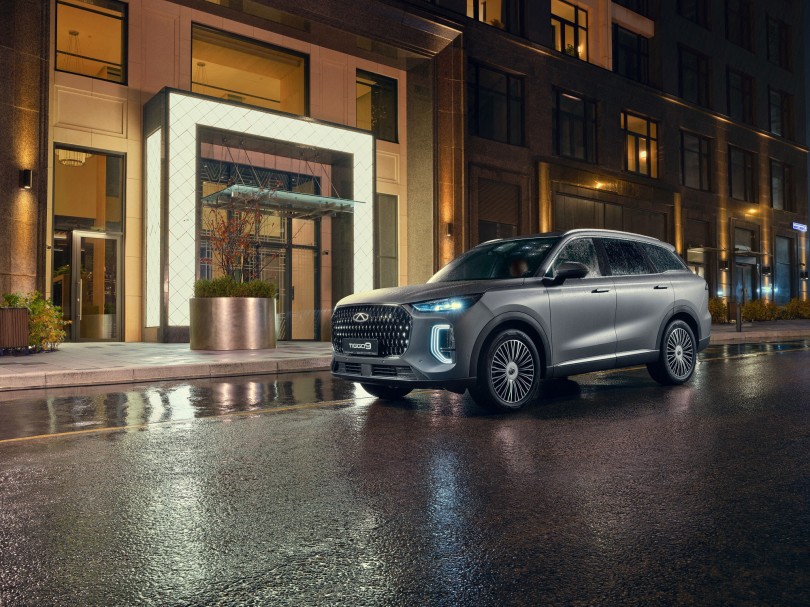 2-chery-tiggo-9-csh-poli-fota