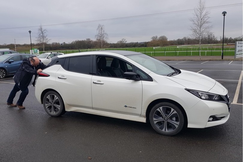 nissan-leaf-sproximo