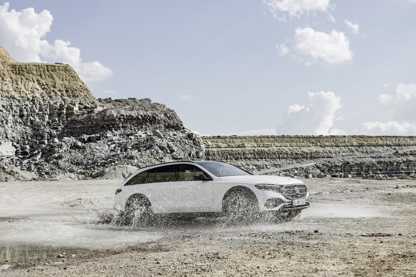 Mercedes-E-Class-Estate-All-Terrain-times-3