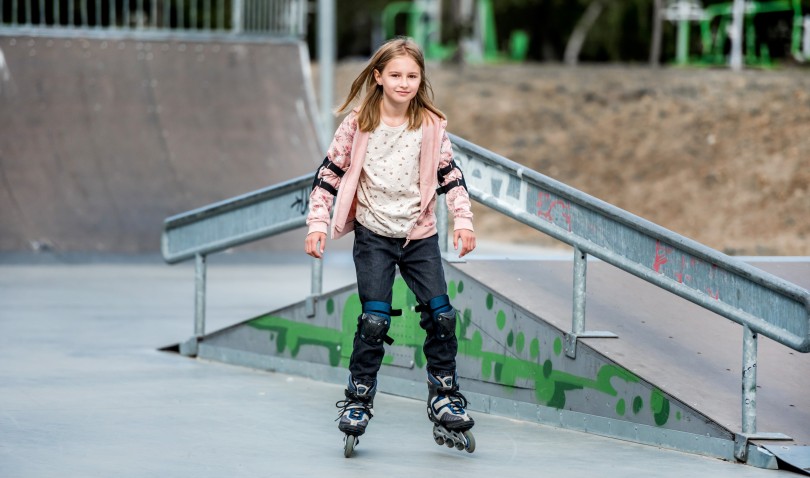 koritsi-paidi-roller-skate-rollers
