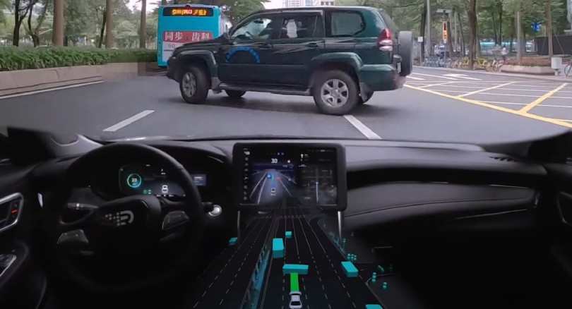DeepRoute-Autonomous-Car-Video-2