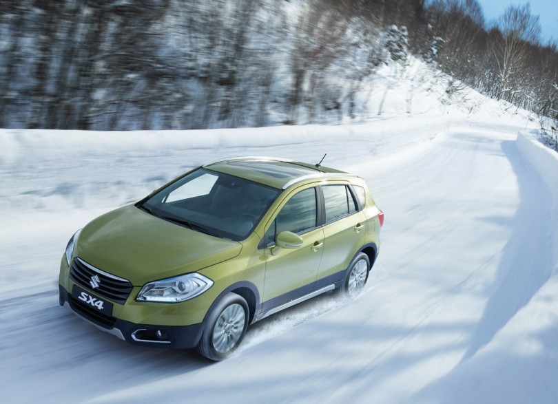 SUZUKI-SX4-2013