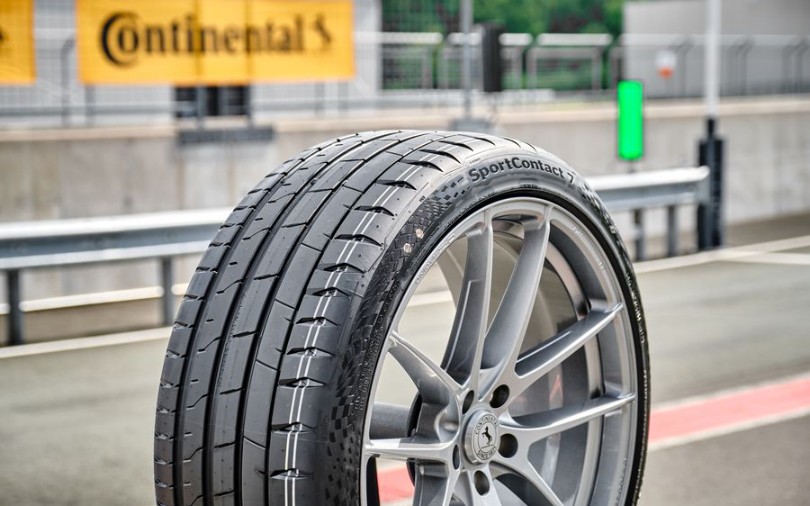 Continental SportContact 7