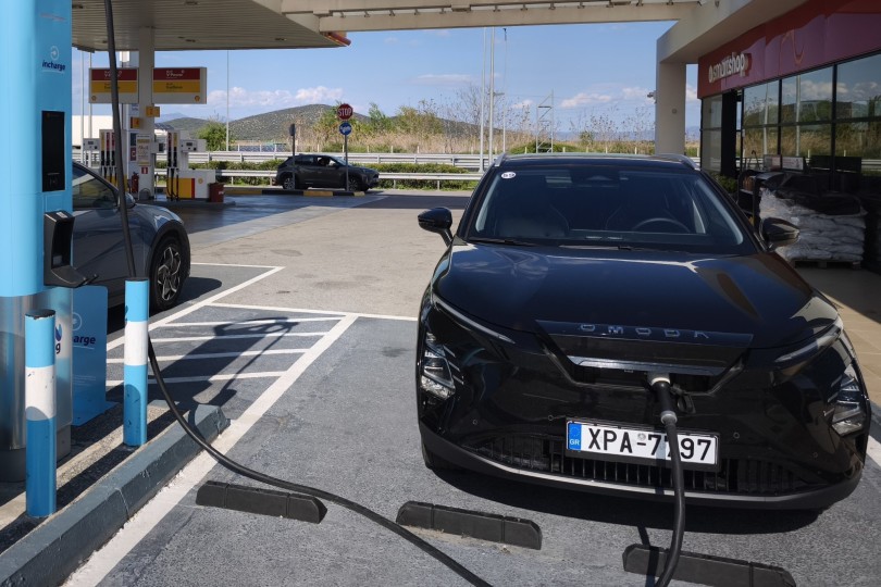 8-omoda-5-ev-larisa-fortisi-atalanti-incharge