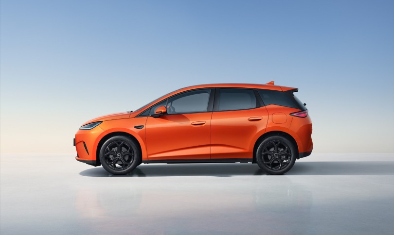 4-byd-dolphin-g-dm-i-plug-in-hybrid-phev
