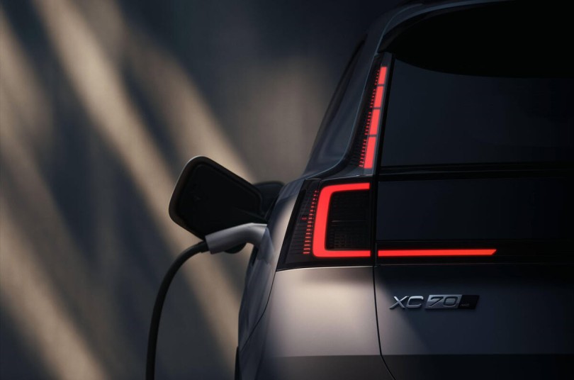 5-volvo-xc70-phev