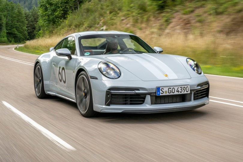 911