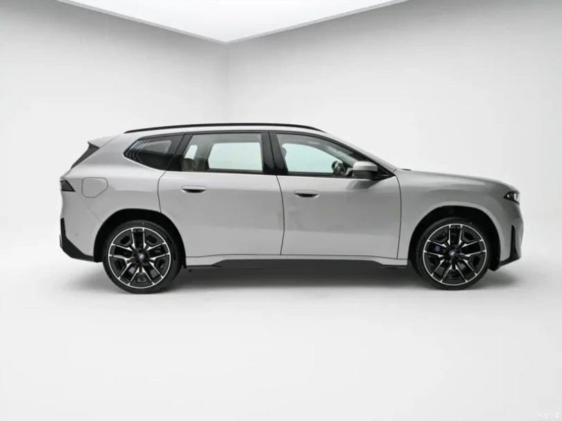 BMW iX3-Long-Base-1