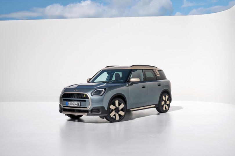 mini-countryman-ilektriko-neo-2023