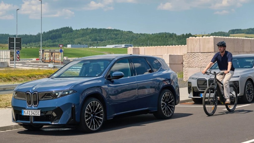 BMW-ix3-podilato