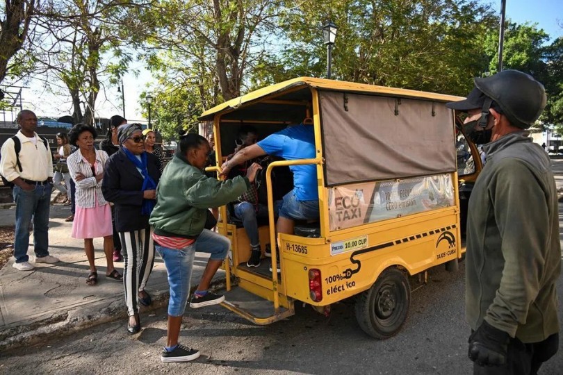cuba-ilektriko-trikiklo-taxi