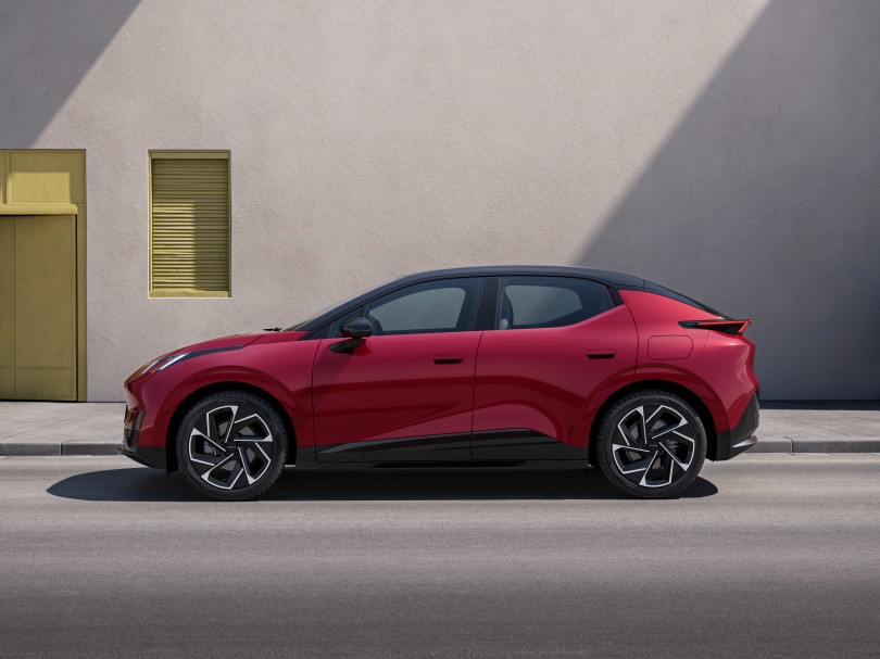 2-lynk-&-co-02