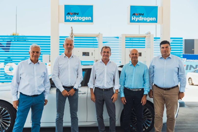 toyota-mirai-ydrogono-hydrogen-pratirio-anthropoi