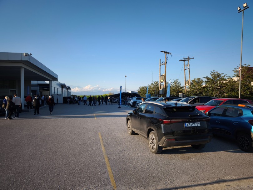 7-4i-panelladiki-sinantisi-ilektrokinisis-bmw-papadopoulos-omoda-5-ev