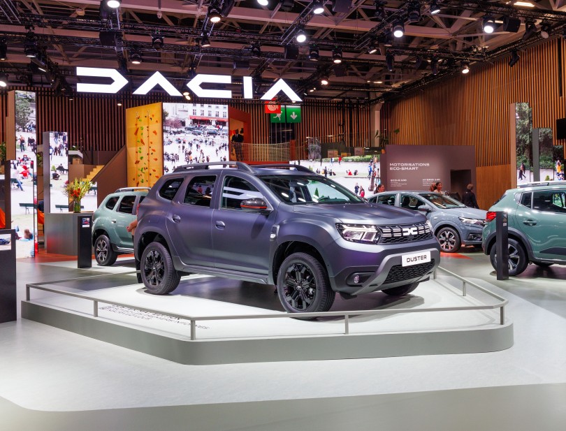 0-dacia-duster-mat-edition