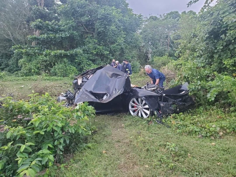 model s crash1