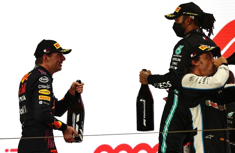f1-vathro-podium-verstappen-hamilton-alonso-qatar-katar