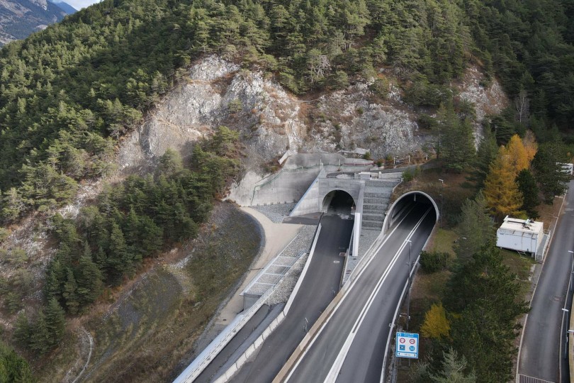 tunnel