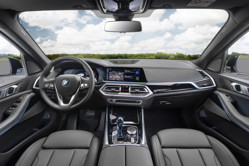 2-bmw-ix5-hydrogen-ydrogono-idrogono-suv-sav