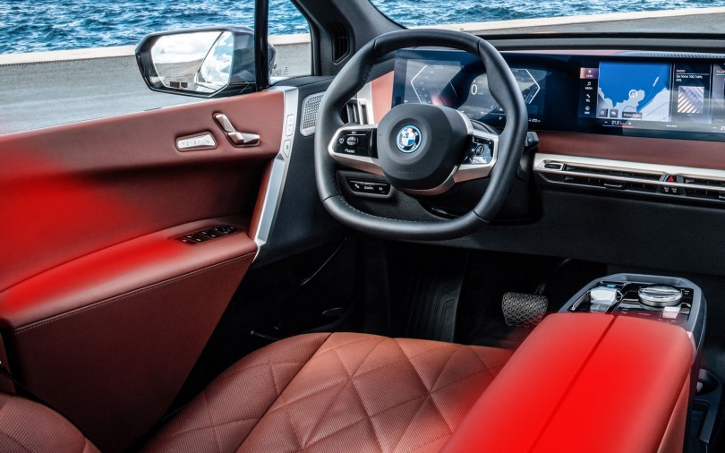 BMW iX