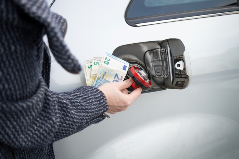 tapa-venzini-diesel-kafsima-lefta-xrimata-evro