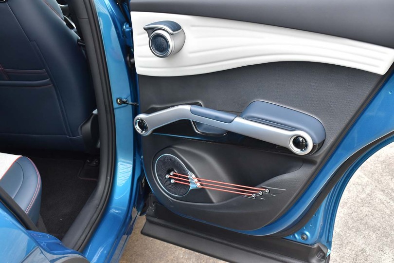 byd-atto-3-xordes-porta